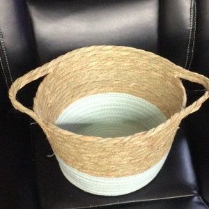 New Basket With Handles